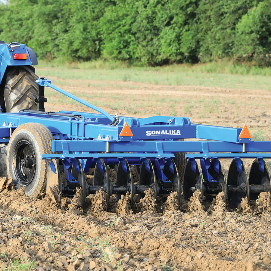 Disc Harrow Hydraulic Trailed Type with Tyres