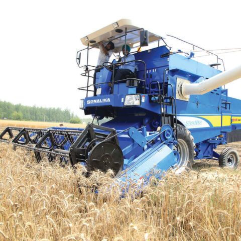 Self Propelled Combine Harvester - Sonalika International